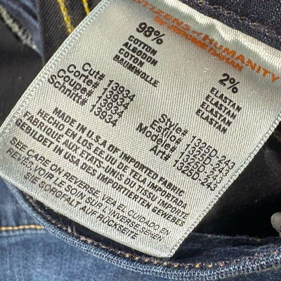 Citizens of Humanity Dita Petite Bootcut Leg Darkwash‎ Frayed Hem Jeans Size 26 - Picture 8 of 8